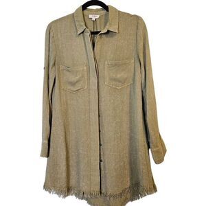 Umgee womens top, green button down.  S. #889